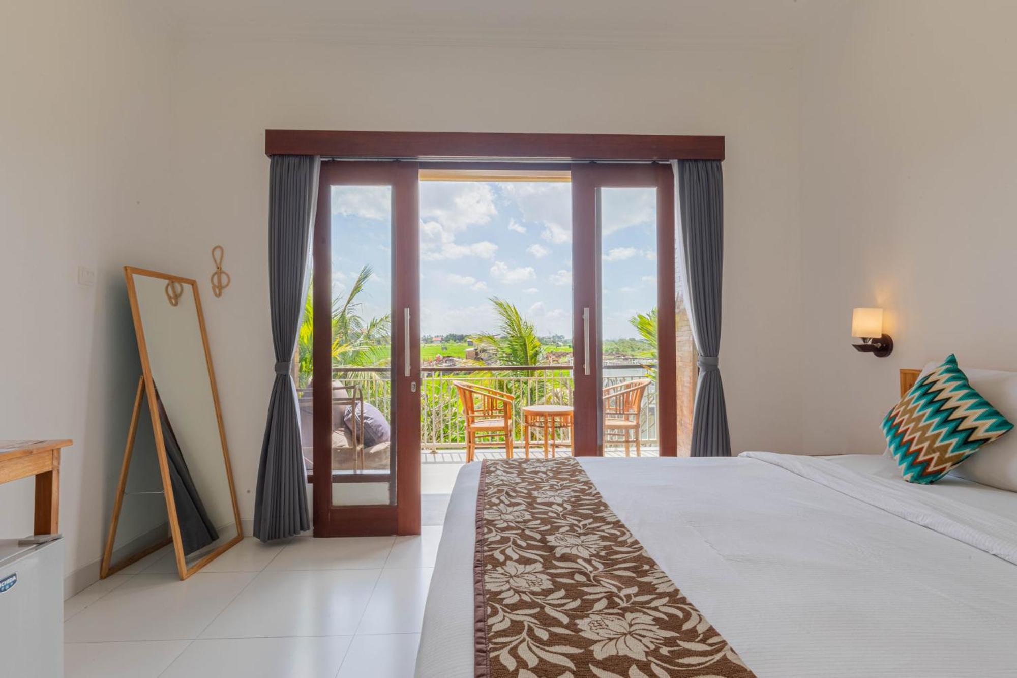 Frangipani House And Spa By Ecommerceloka Чангу Экстерьер фото